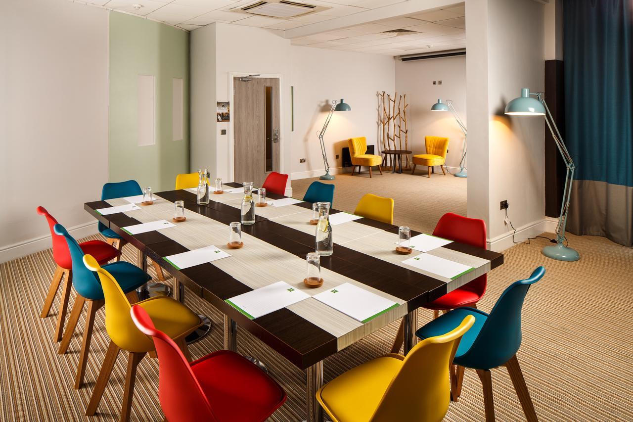 Ibis Styles Birmingham Oldbury Hotel Oldbury  Bagian luar foto