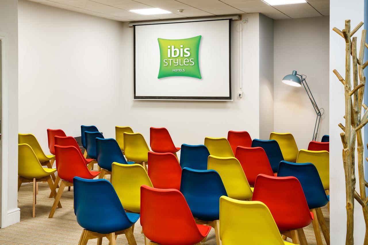 Ibis Styles Birmingham Oldbury Hotel Oldbury  Bagian luar foto